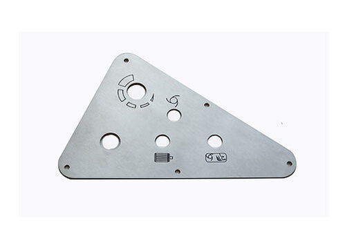 Frontplatte für Regelelement Sonderform gefräst