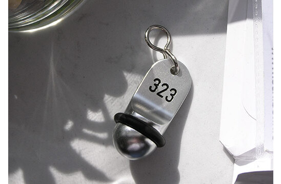 Hotelschlüsselanhänger Alu silber eloxiert ca 60 mm lang