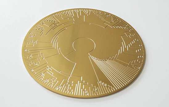 Messingplatte gefräst und Graviert